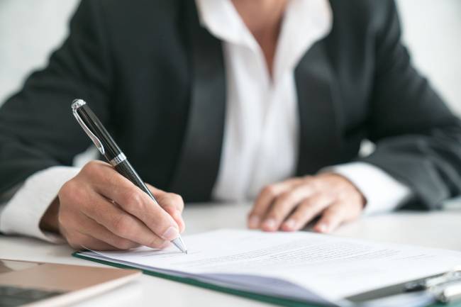 HOW TO DRAFT A MANUFACTURING DISTRIBUTION AGREEMENT?