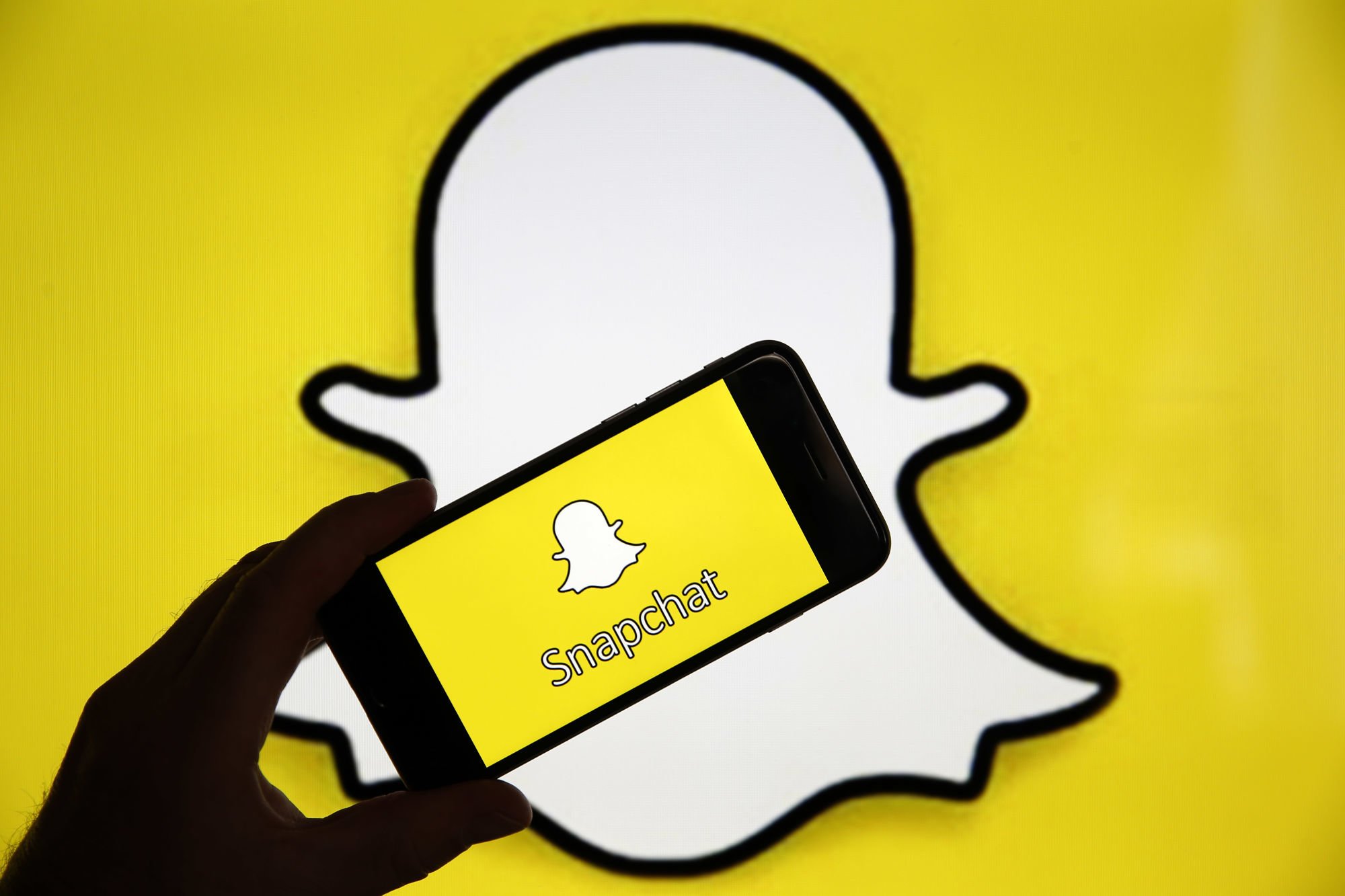 How snapchat started – Success story of 4th most popular social media in the world